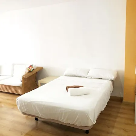 Central Market Guestrooms Проживання в сім'ї Аліканте
